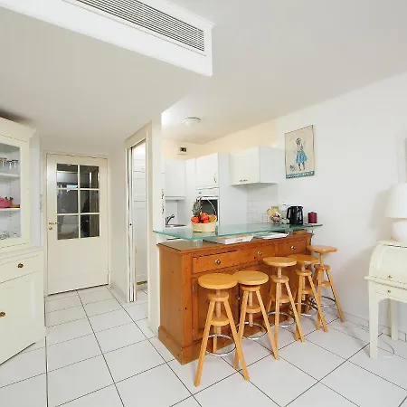 Bay-2 By Interhome